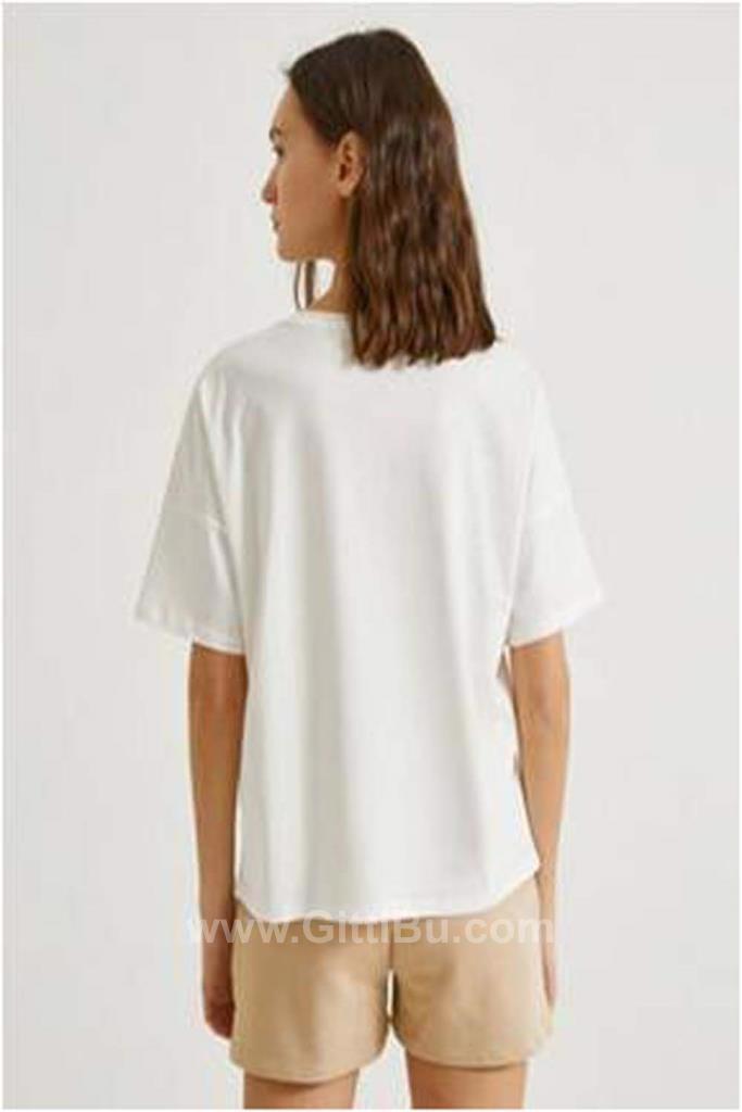 Koton Kadın Yazılı Baskılı Beyaz T-Shirt 1Yal18751ık