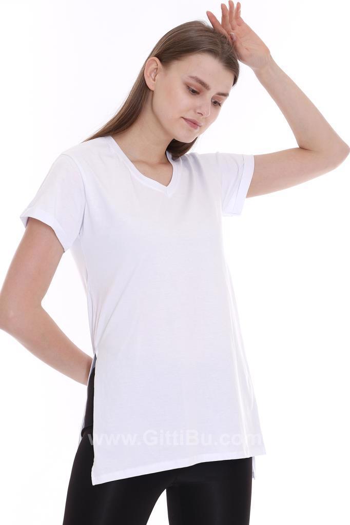 Hipatu Yırtmaçlı Beyaz Kadın Tişört